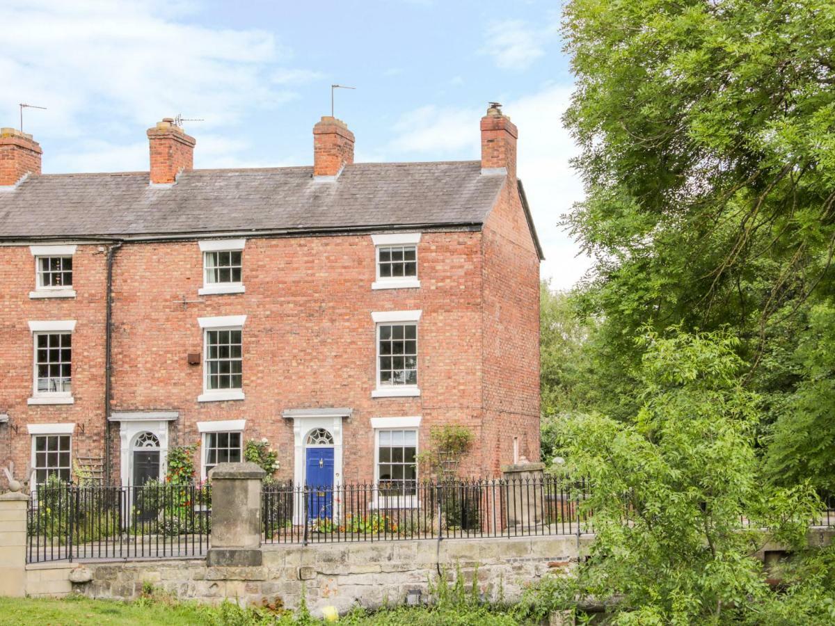 1 Reabrook Place Shrewsbury Exterior photo